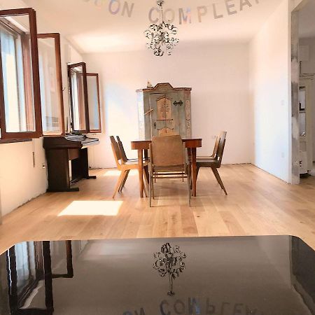 Casa Della Felicita Apartment คิออกเจีย ภายนอก รูปภาพ