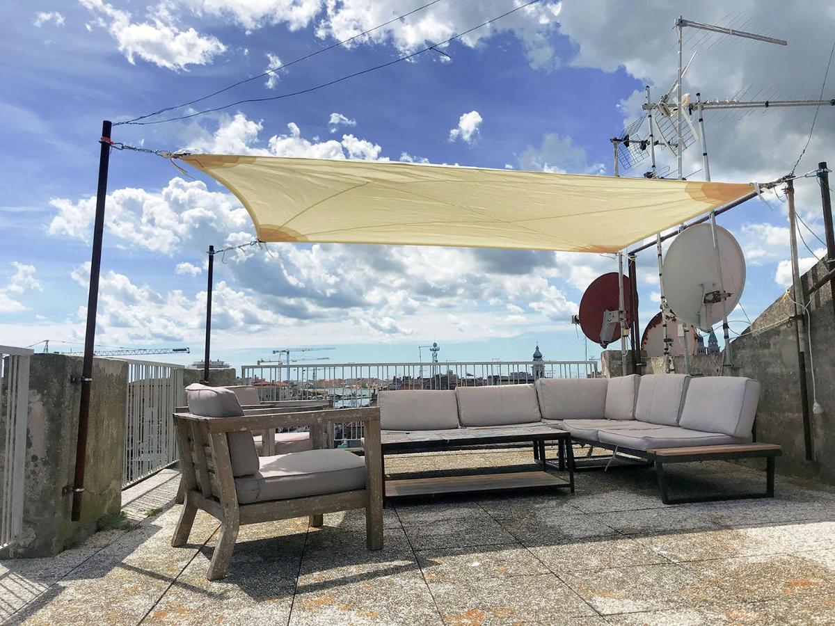 Casa Della Felicita Apartment คิออกเจีย ภายนอก รูปภาพ