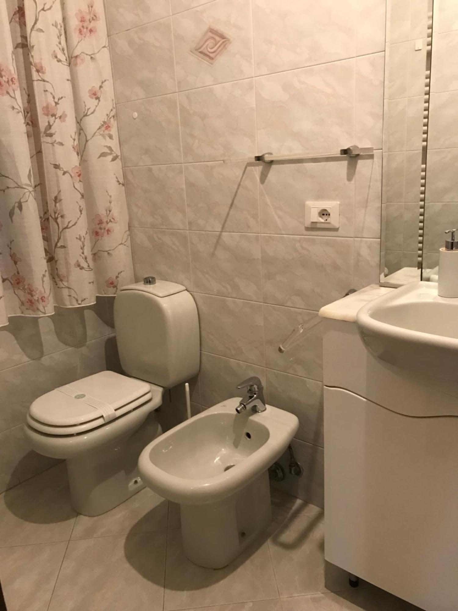 Casa Della Felicita Apartment คิออกเจีย ภายนอก รูปภาพ